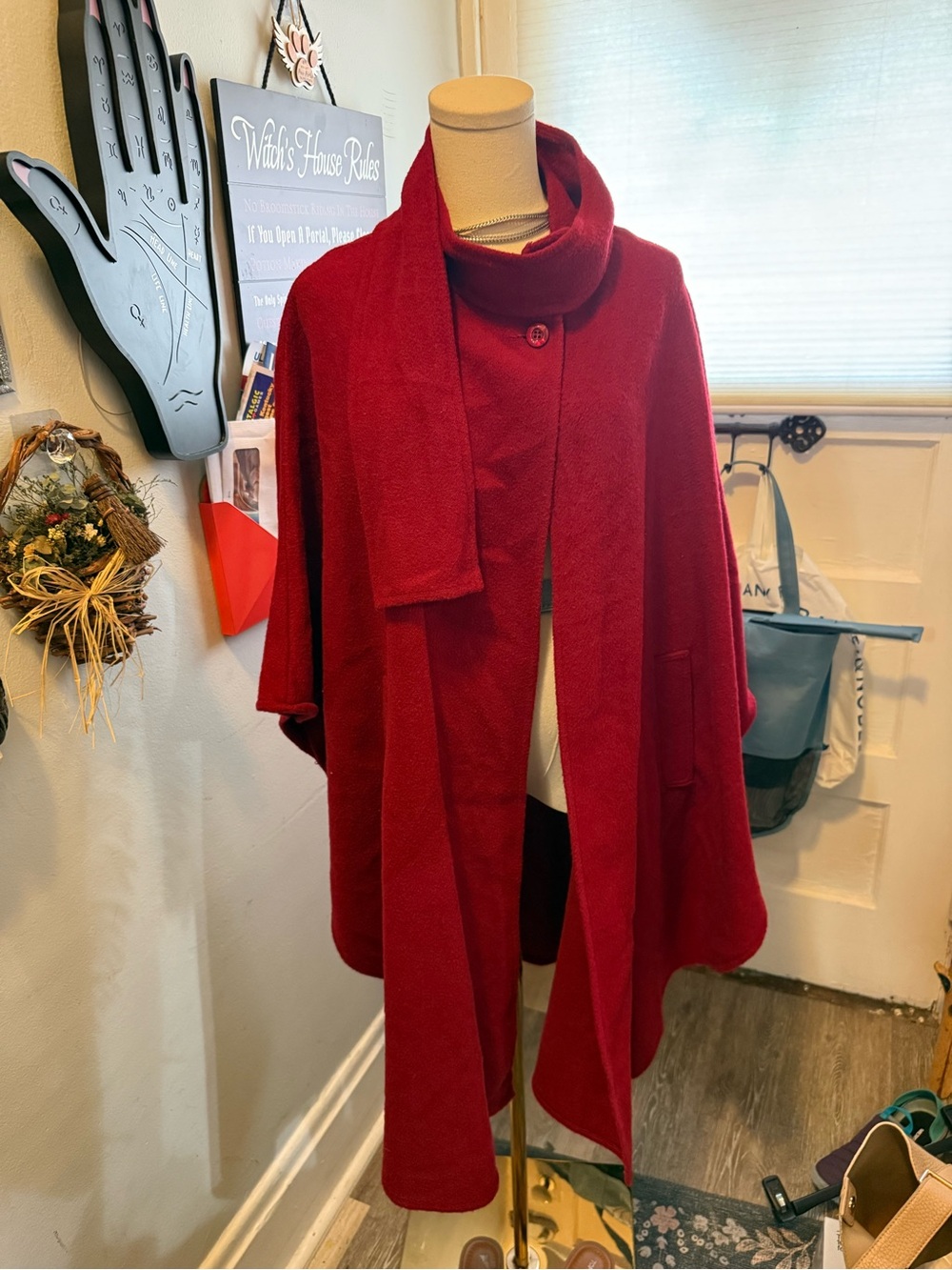 Blair Boutique Vintage Red Women's Cozy Open-Front Cape w Scarf Collar